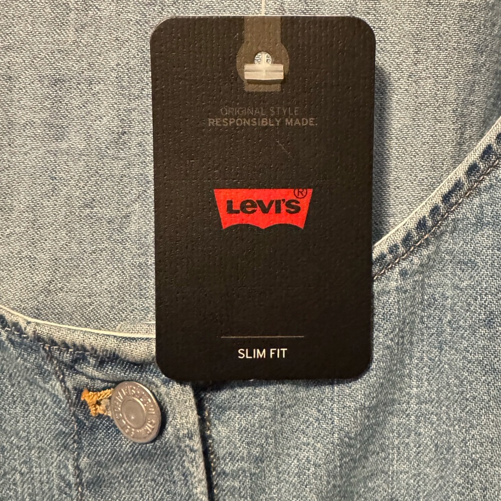 Levi's Denim Shirt - Picture 7 of 9